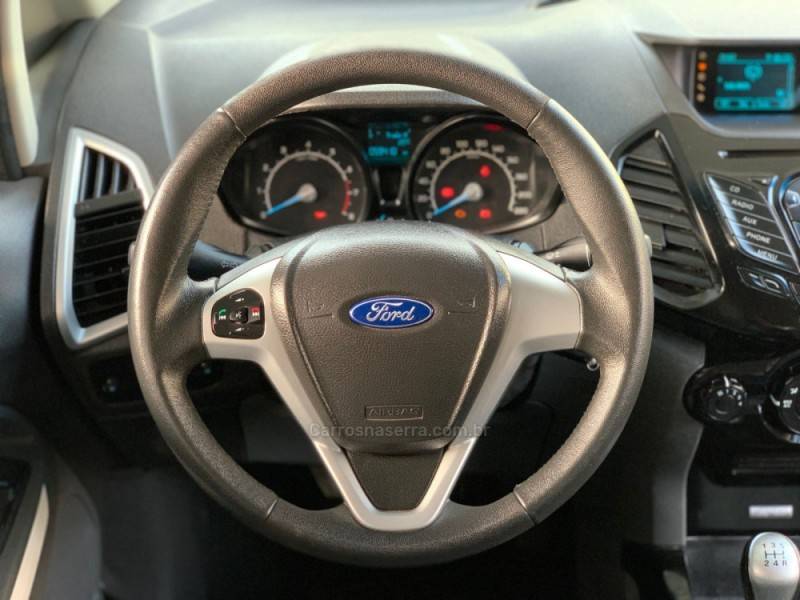 FORD - ECOSPORT - 2013/2014 - Preta - R$ 58.990,00