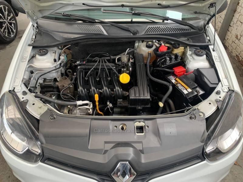 RENAULT - CLIO - 2014/2015 - Branca - R$ 34.990,00