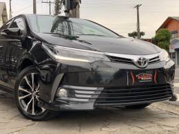 TOYOTA - COROLLA - 2017/2018 - Preta - R$ 105.990,00