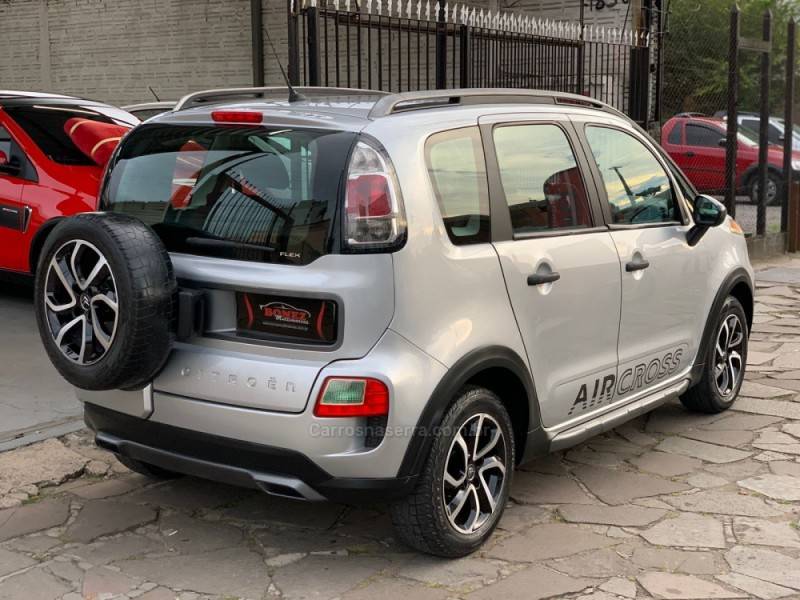 CITROËN - C3 AIRCROSS - 2010/2011 - Prata - R$ 35.990,00