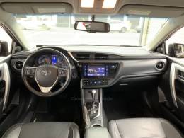 TOYOTA - COROLLA - 2017/2018 - Preta - R$ 105.990,00