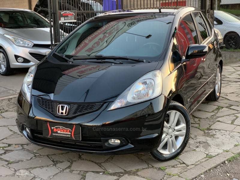 HONDA - FIT - 2010/2011 - Preta - R$ 43.990,00