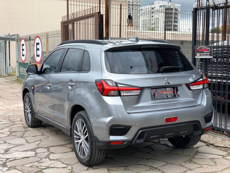 MITSUBISHI - OUTLANDER - 2020/2021 - Cinza - R$ 118.990,00