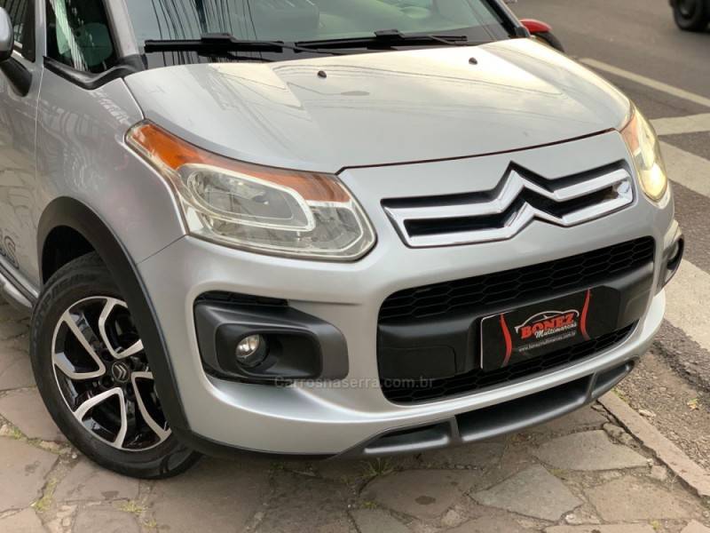 CITROËN - C3 AIRCROSS - 2010/2011 - Prata - R$ 35.990,00
