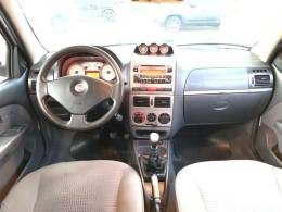 FIAT - STRADA - 2010/2011 - Prata - R$ 47.990,00