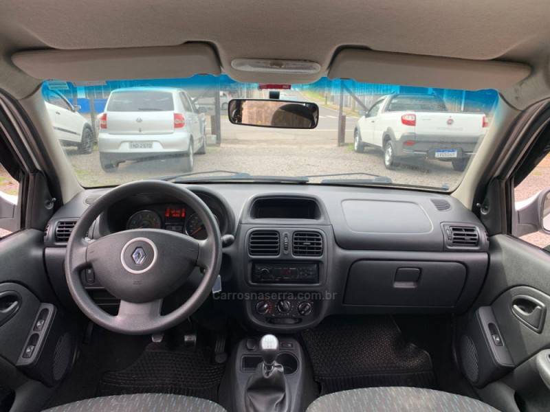 RENAULT - CLIO - 2015/2016 - Branca - R$ 35.990,00