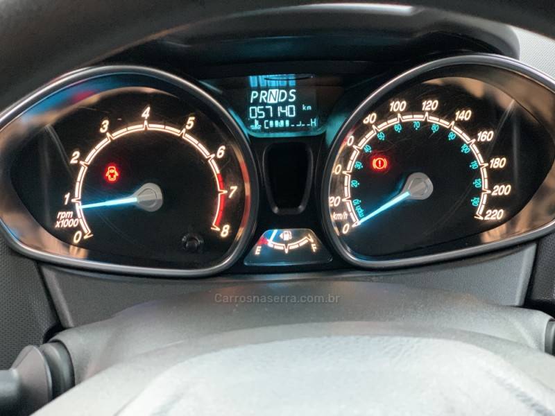 FORD - FIESTA - 2014/2015 - Branca - R$ 51.990,00