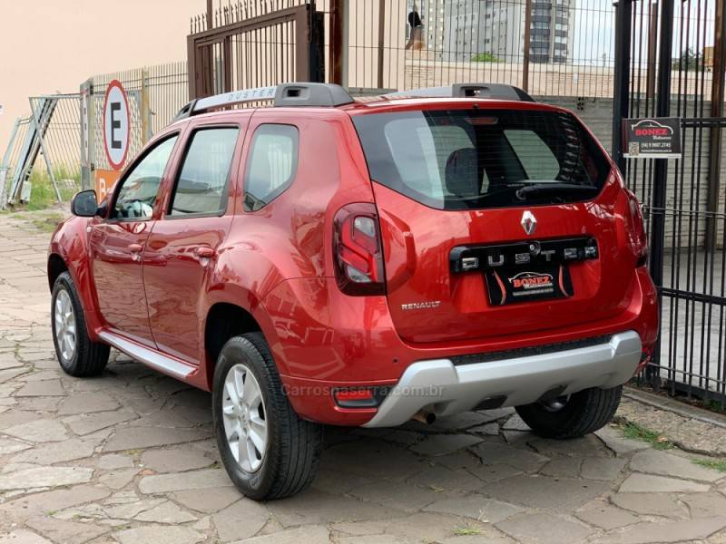 RENAULT - DUSTER - 2015/2016 - Vermelha - R$ 60.990,00