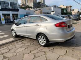 FORD - FIESTA - 2010/2011 - Prata - R$ 39.990,00