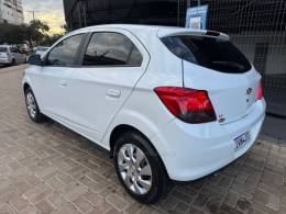 CHEVROLET - ONIX - 2015/2015 - Branca - R$ 53.990,00