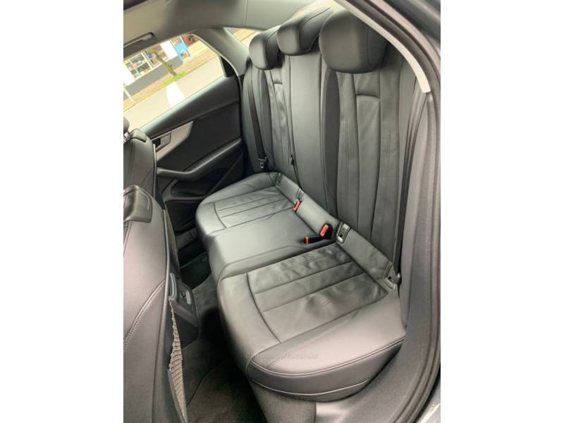 AUDI - A4 - 2016/2017 - Cinza - R$ 120.990,00