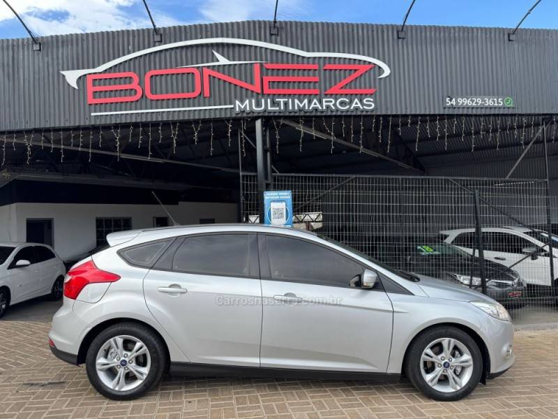 FORD - FOCUS - 2014/2014 - Prata - R$ 52.990,00
