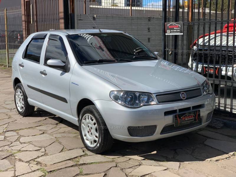 FIAT - PALIO - 2009/2010 - Prata - R$ 26.990,00