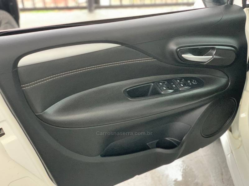 FIAT - PUNTO - 2014/2015 - Branca - R$ 69.990,00