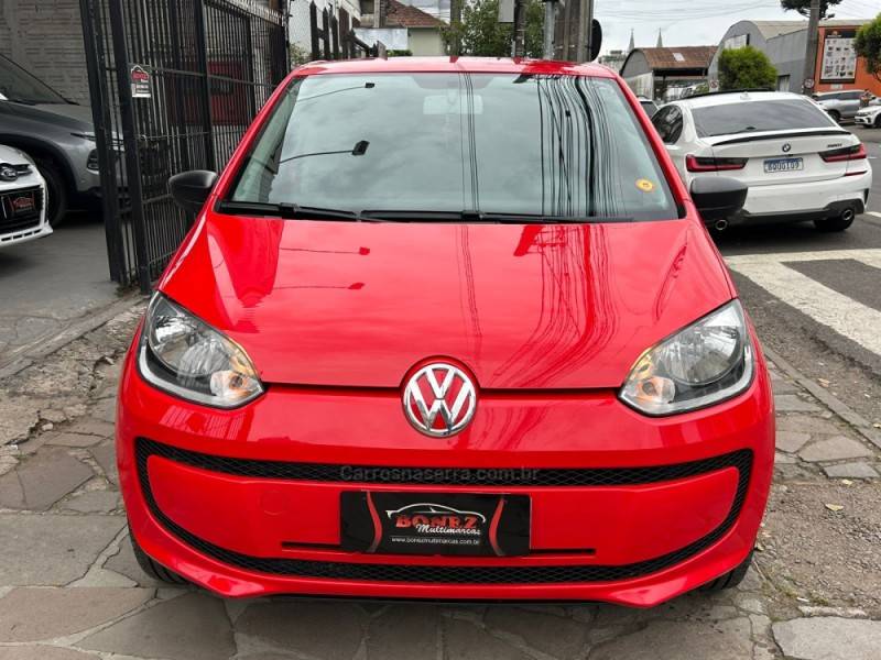 VOLKSWAGEN - UP - 2016/2017 - Vermelha - R$ 42.990,00