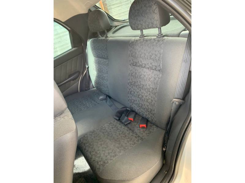 FIAT - PALIO - 2009/2010 - Prata - R$ 26.990,00