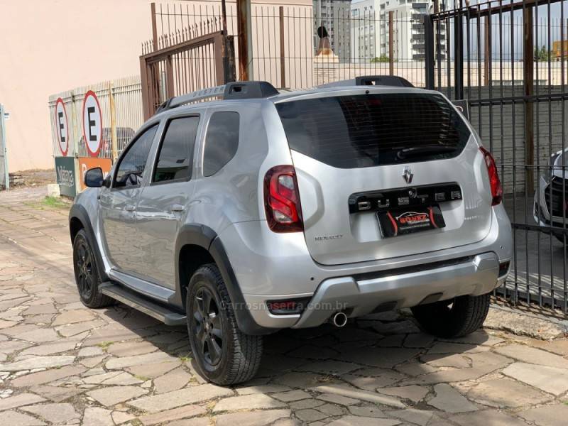 RENAULT - DUSTER - 2016/2017 - Prata - R$ 65.990,00