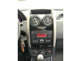 RENAULT - DUSTER - 2017/2018 - Prata - R$ 66.990,00