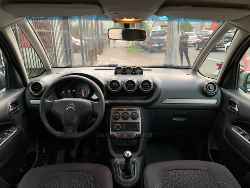 CITROËN - C3 AIRCROSS - 2010/2011 - Prata - R$ 35.990,00