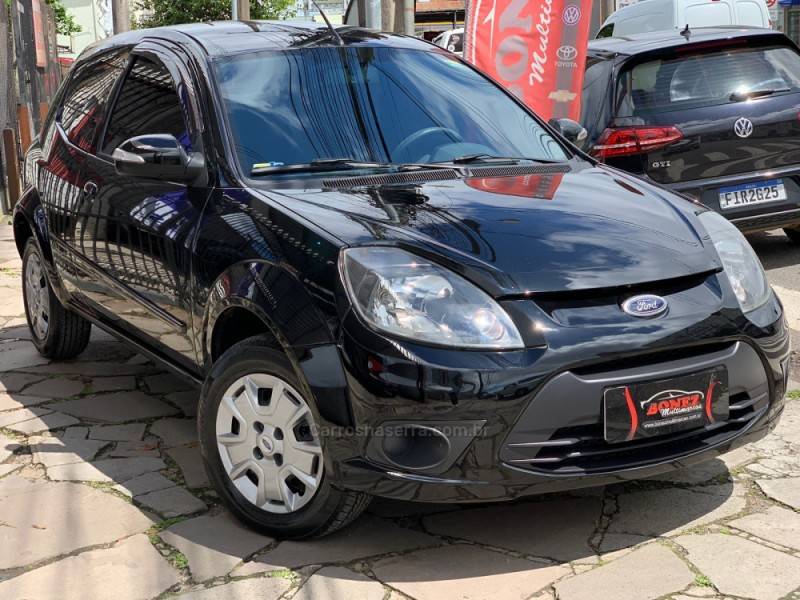 FORD - KA - 2011/2012 - Preta - R$ 28.500,00