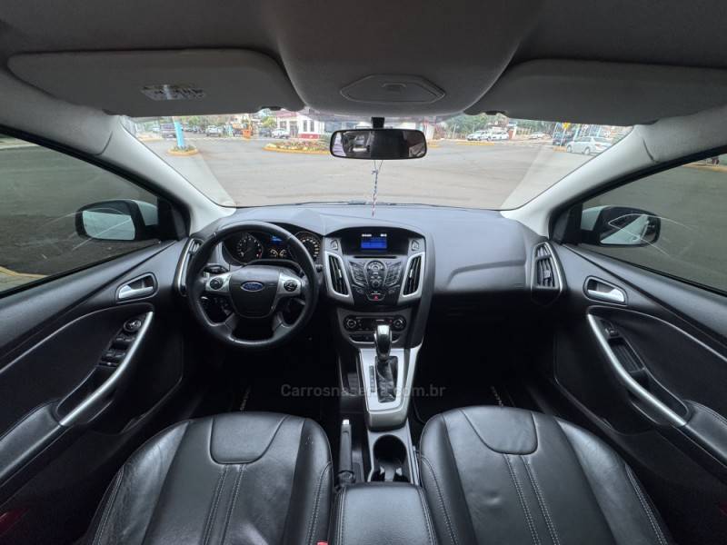 FORD - FOCUS - 2015/2015 - Branca - R$ 56.990,00