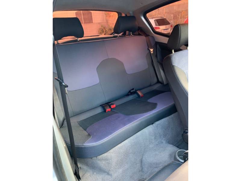 FORD - KA - 2012/2013 - Prata - R$ 29.990,00