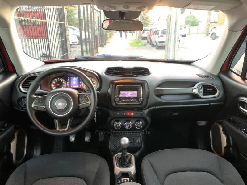 JEEP - RENEGADE - 2016/2017 - Vermelha - R$ 65.990,00