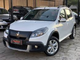 RENAULT - SANDERO - 2014/2014 - Branca - R$ 43.990,00