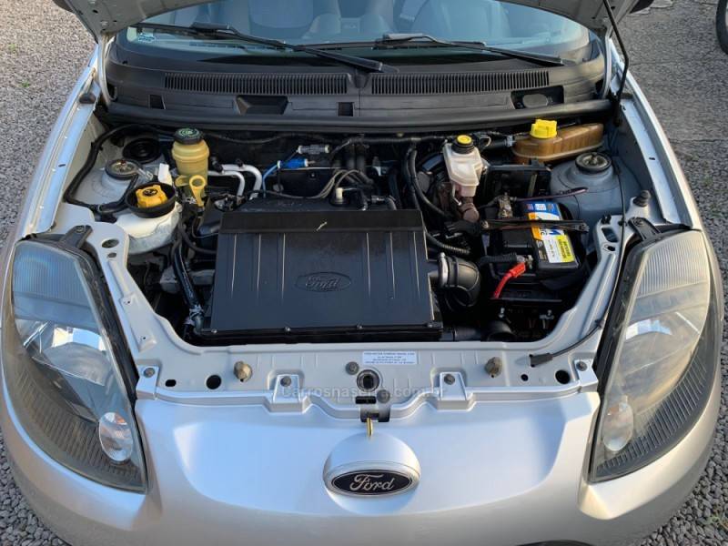 FORD - KA - 2012/2013 - Prata - R$ 29.990,00