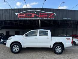 TOYOTA - HILUX - 2013/2013 - Branca - R$ 139.990,00