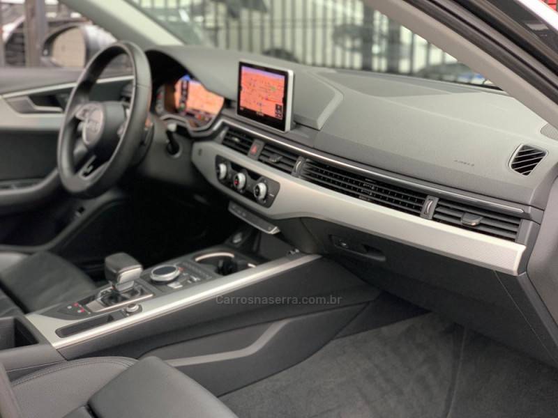 AUDI - A4 - 2016/2017 - Cinza - R$ 120.990,00