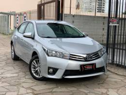 TOYOTA - COROLLA - 2014/2015 - Prata - R$ 88.990,00