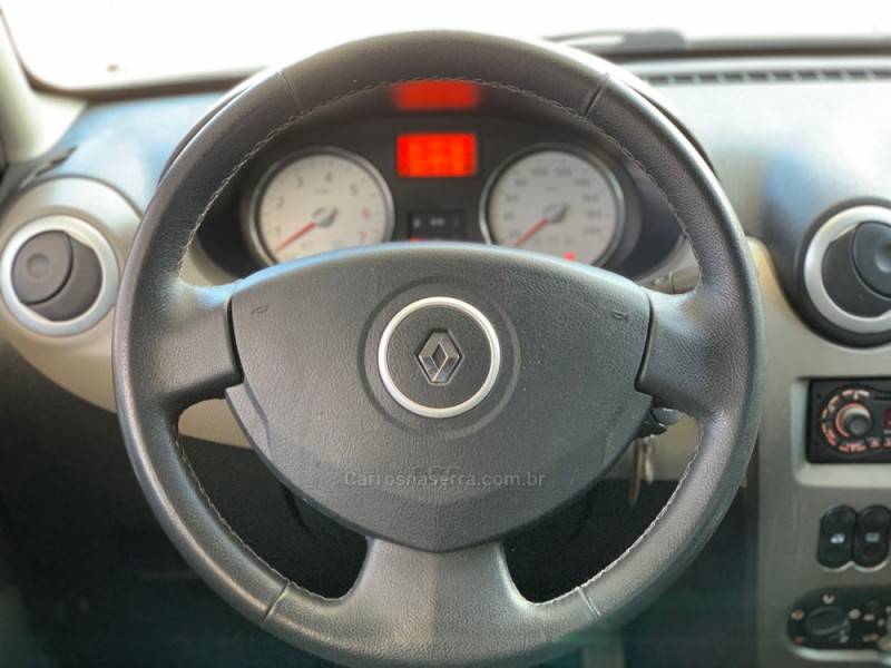 RENAULT - SANDERO - 2010/2011 - Cinza - R$ 31.990,00