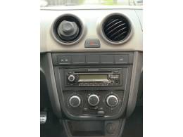 VOLKSWAGEN - SAVEIRO - 2012/2013 - Branca - R$ 56.990,00