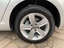 VOLKSWAGEN - GOLF - 2013/2014 - Prata - R$ 69.990,00