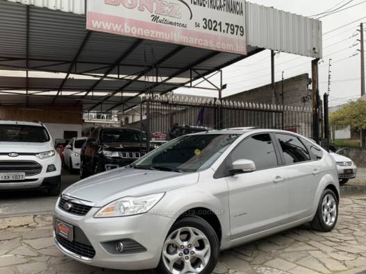 FORD - FOCUS - 2012/2013 - Prata - R$ 56.990,00