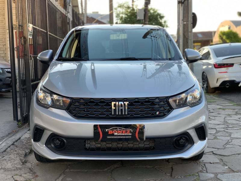 FIAT - ARGO - 2021/2022 - Prata - R$ 56.990,00