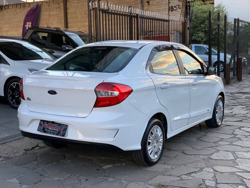 FORD - KA + - 2018/2019 - Branca - R$ 57.990,00