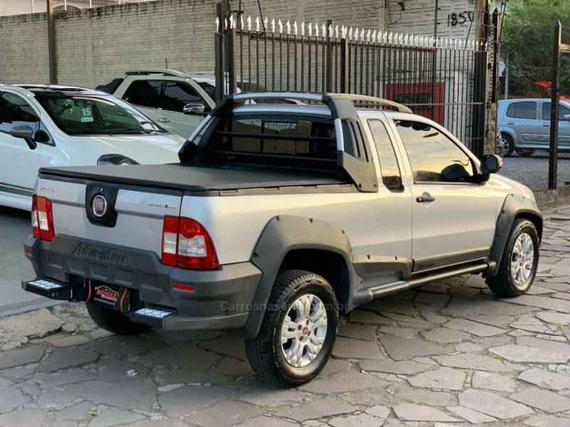 FIAT - STRADA - 2010/2011 - Prata - R$ 48.990,00