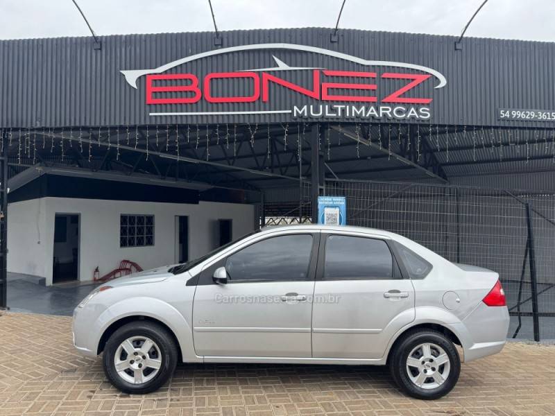 FORD - FIESTA - 2008/2009 - Branca - R$ 29.990,00
