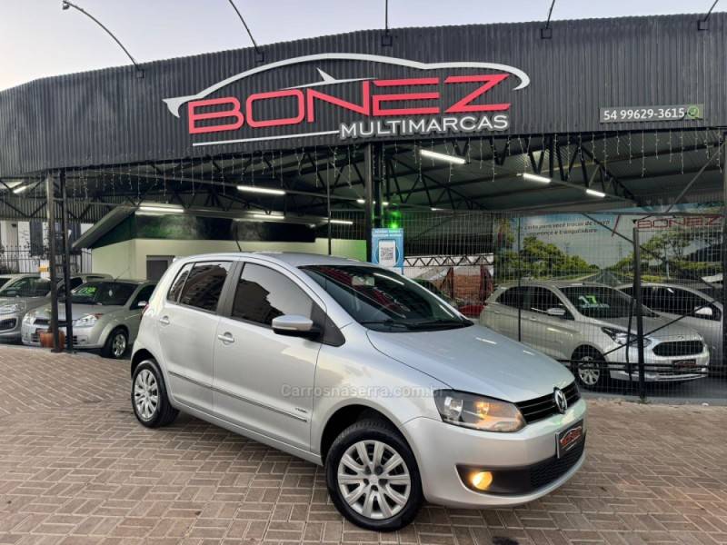 VOLKSWAGEN - FOX - 2013/2013 - Prata - R$ 44.990,00
