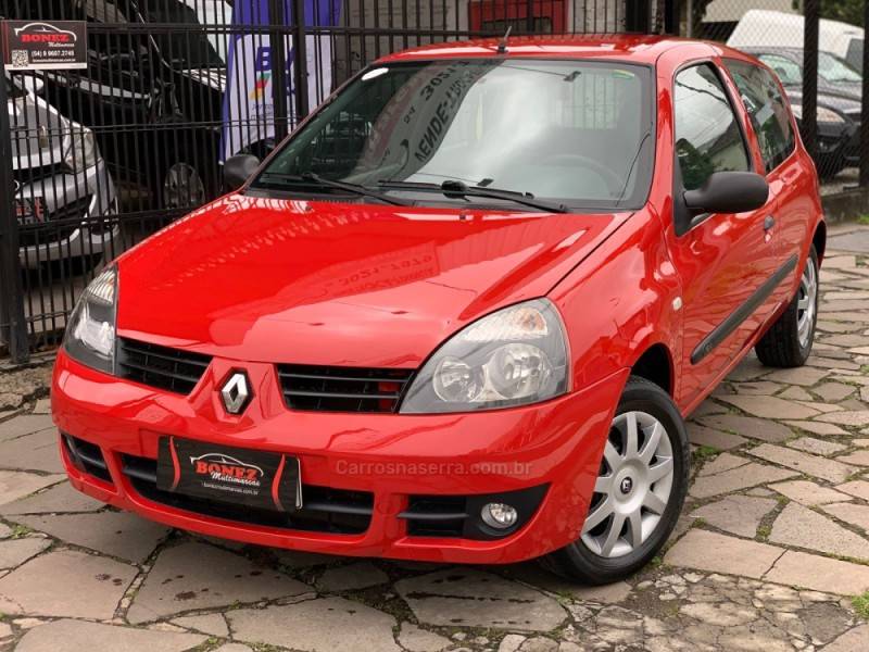 RENAULT - CLIO - 2010/2011 - Vermelha - R$ 20.990,00