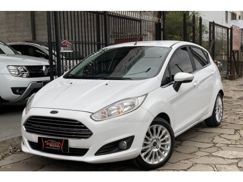 FORD - FIESTA - 2014/2015 - Branca - R$ 51.990,00