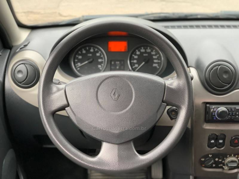RENAULT - SANDERO - 2008/2009 - Preta - R$ 27.990,00
