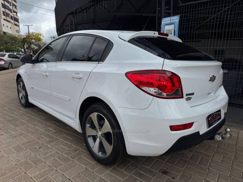 CHEVROLET - CRUZE - 2013/2013 - Branca - R$ 62.990,00