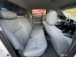 TOYOTA - HILUX - 2013/2013 - Branca - R$ 139.990,00