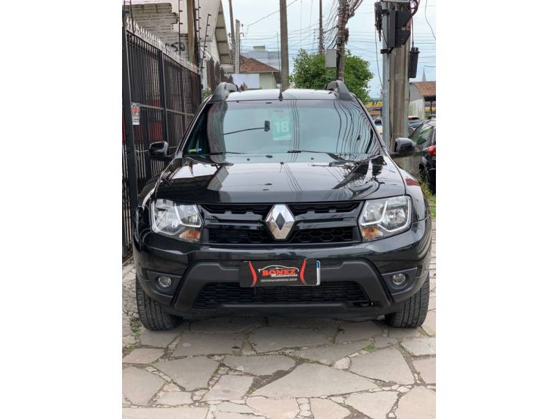 RENAULT - DUSTER - 2017/2018 - Preta - R$ 68.990,00