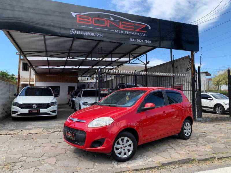 FIAT - PALIO - 2012/2013 - Vermelha - R$ 30.990,00