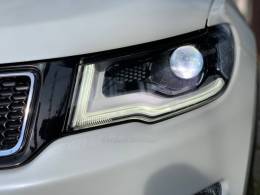 JEEP - COMPASS - 2017/2018 - Branca - R$ 91.990,00