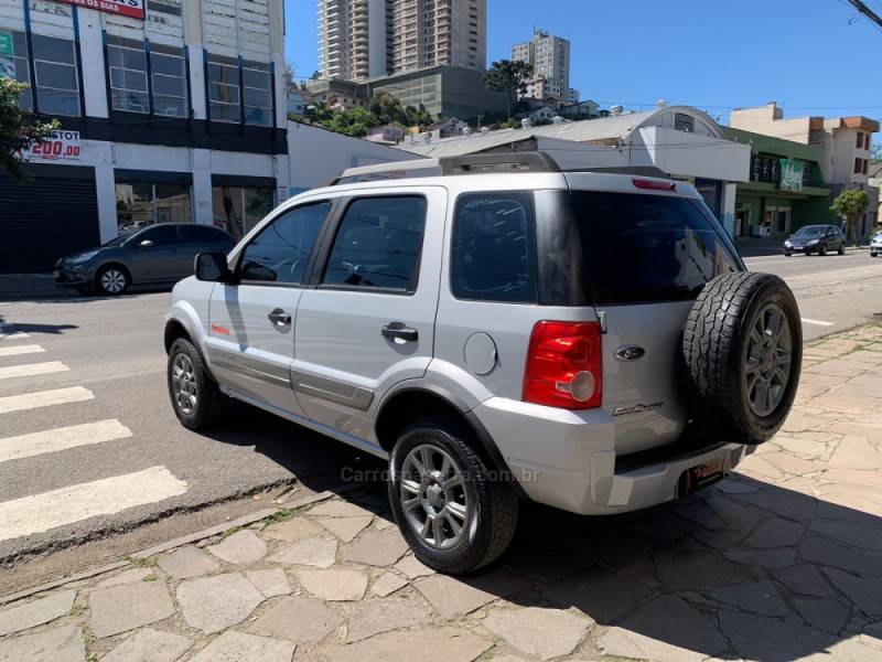 FORD - ECOSPORT - 2011/2012 - Prata - R$ 43.990,00